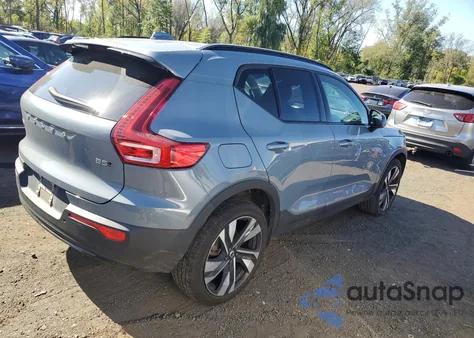 2023 Volvo Xc40 Plus из США, поврежденный, VIN YV4L12UW9P2062304